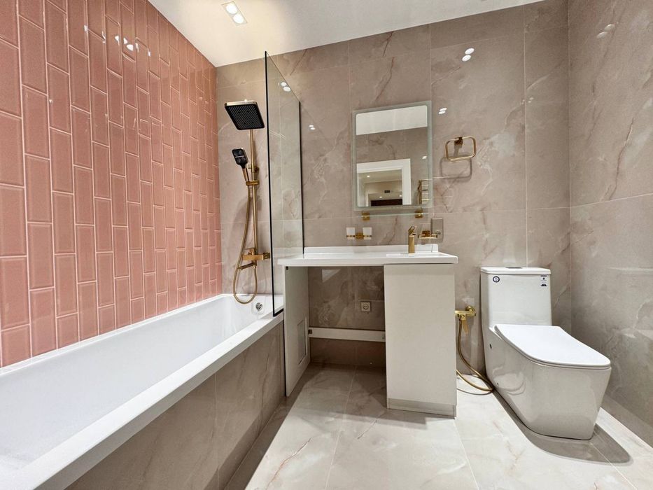 Жк Kazakhstan! Сдается 4х-ком квартра! В элит комплексе!