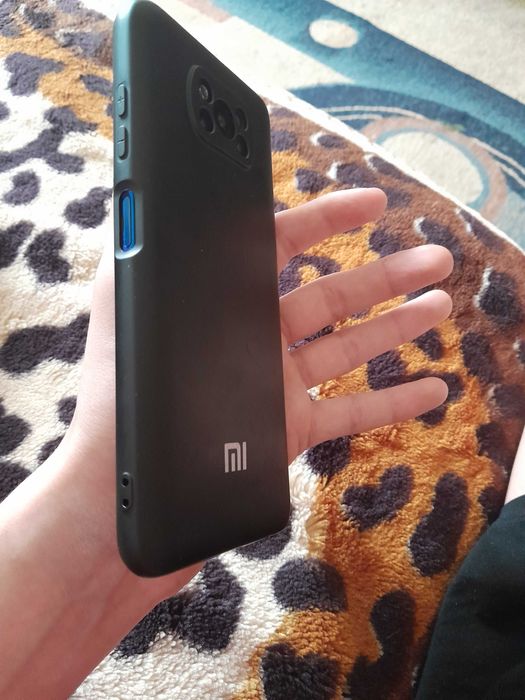 Продам телефон новый