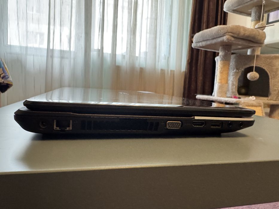 Laptop Acer Aspire 15.6” , Windows 10 (Ideal filme/office)