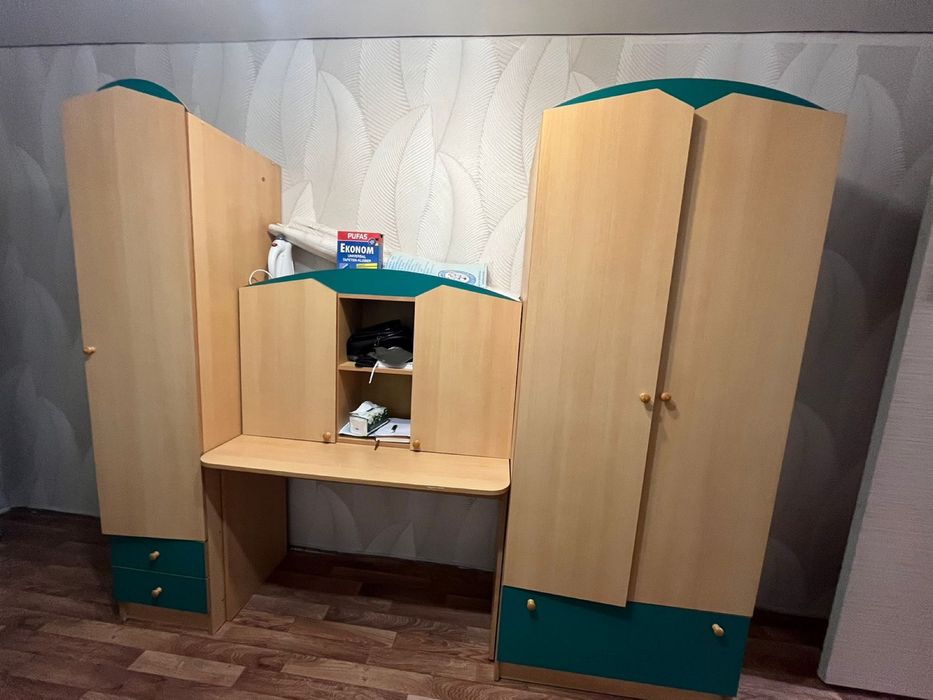 Продам детскую стенку