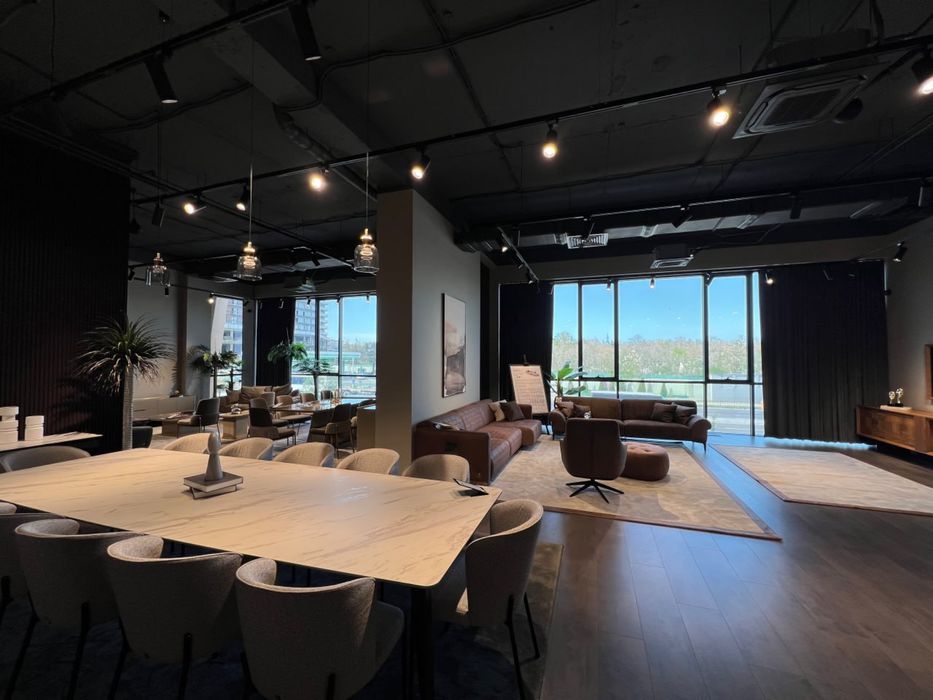 Аренда коммерческого помещения 451+556 м2 Махтумкули (ТЛ)