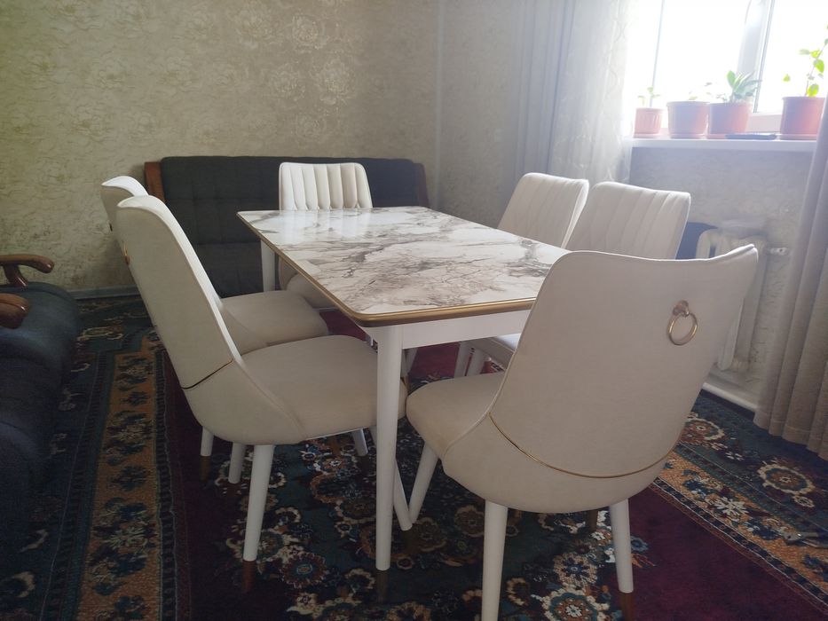 Продаётся Кухоны 1-Стол 6- стуля новый