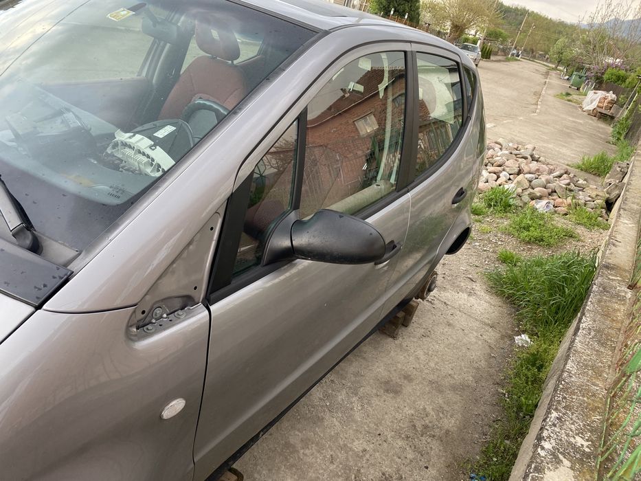 Mercedes-Benz A160 на части!!