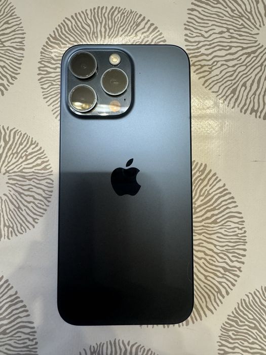 IPhone 15 pro max, емкость 87%