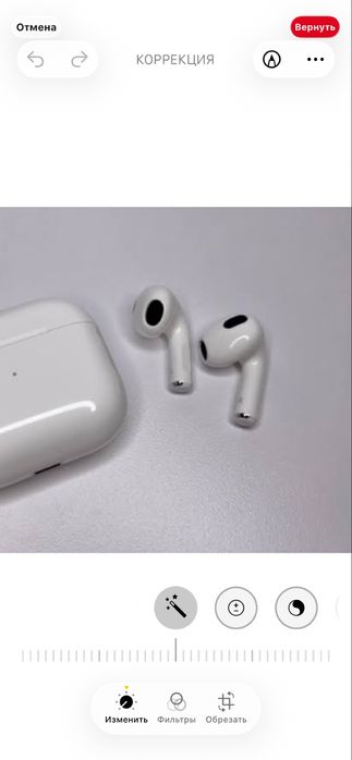 Один наушник air pods 3