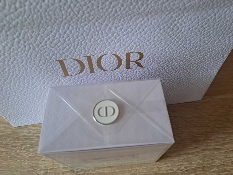 Парфюм Miss Dior