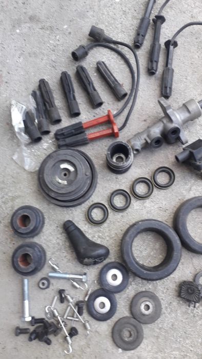 Продается запчасти на мерседес бенц