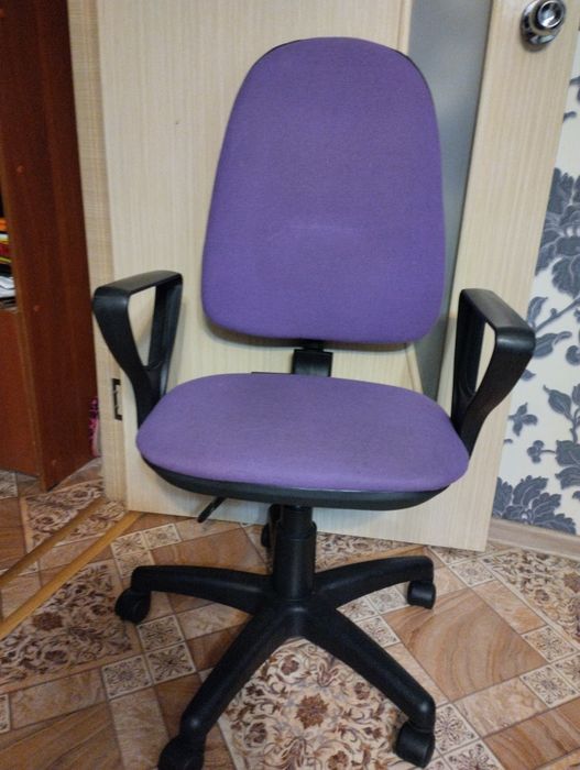 Компьютерный стул