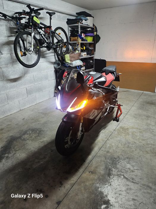 Aprilia rs 660 2023