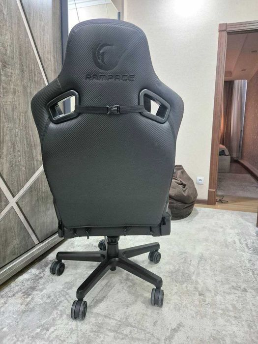 Игровое кресло Rampage KL-R10 Black б/у