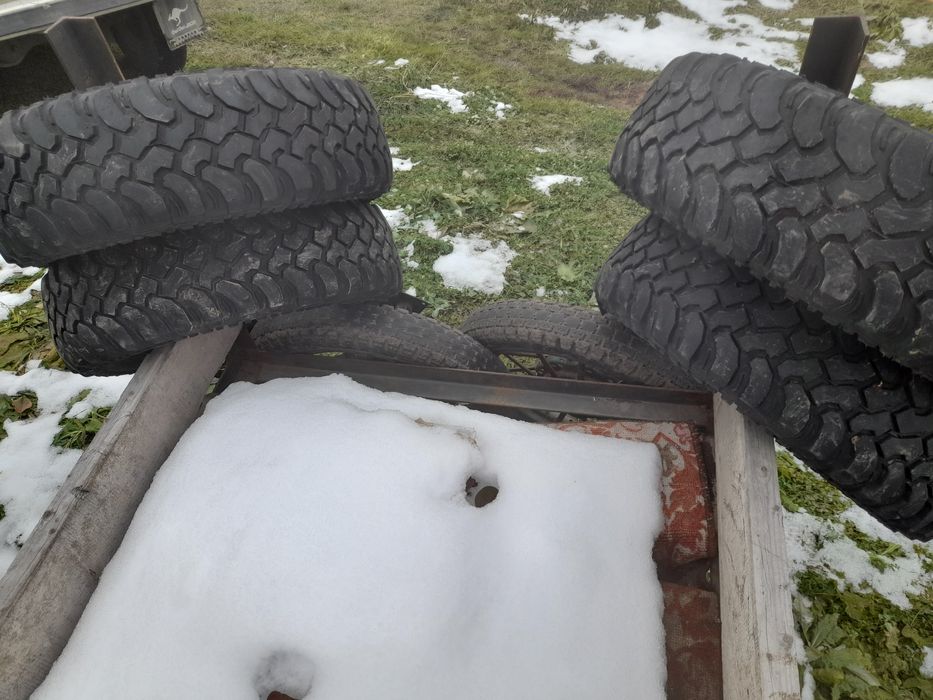 Продам грязевые шины на ниву