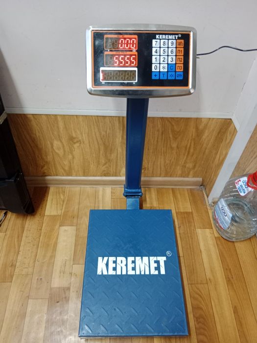 Продам весы не дорого.