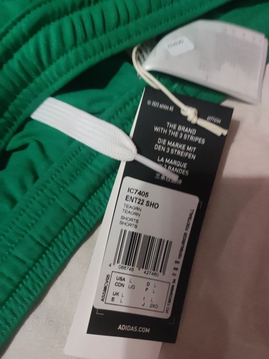 Къси панталони .