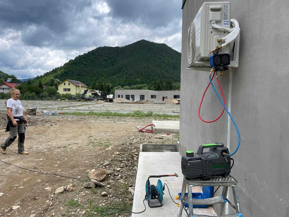 Aer conditionat 12000 btu. Montaj CLIMA, igienizări, mentenanță , încărcări cu freon