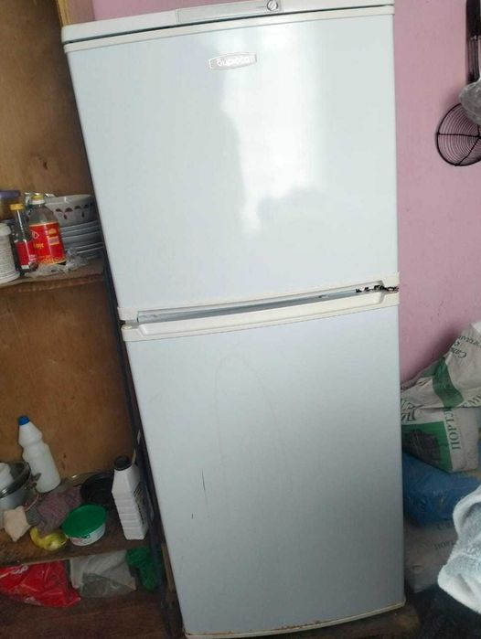 НЕРАБОЧИЙ холодильник Бирюса