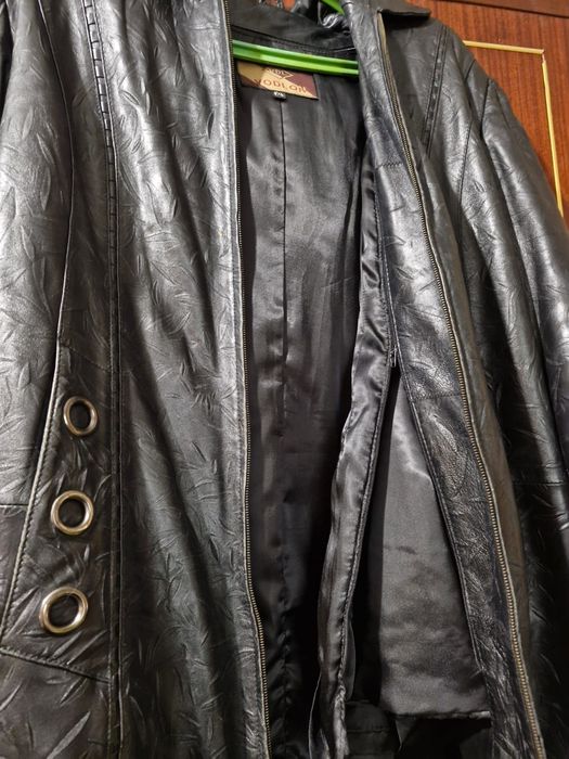 Куртка кожаная..