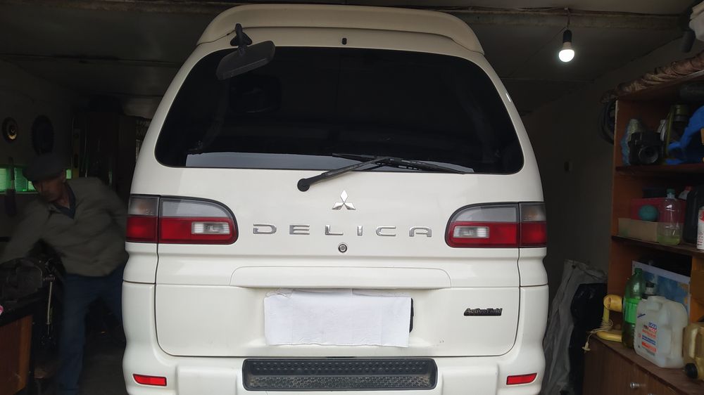 Продам машину Делика 2005года