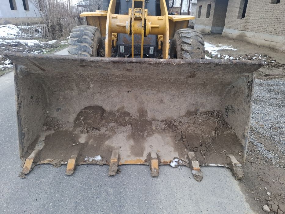 Pogruzchik pagruzchik sotiladi liugong 835h