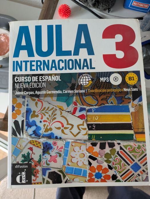 Aula internacional 3 curso de Espanol Nueva edicion 2014