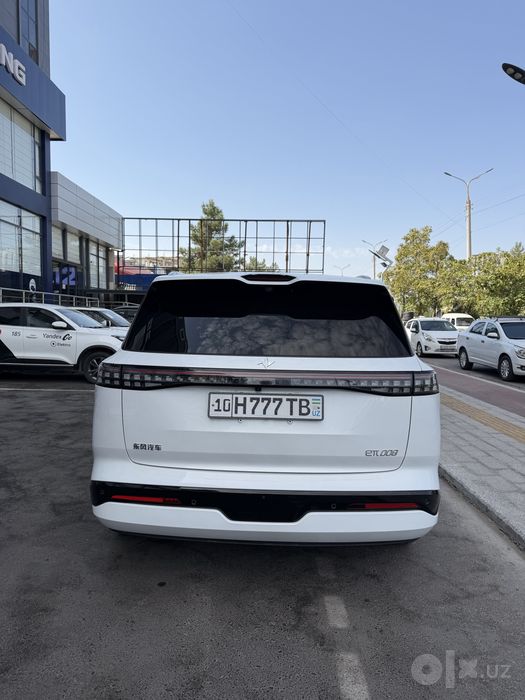 Dongfeng 008 Ultra sotiladi