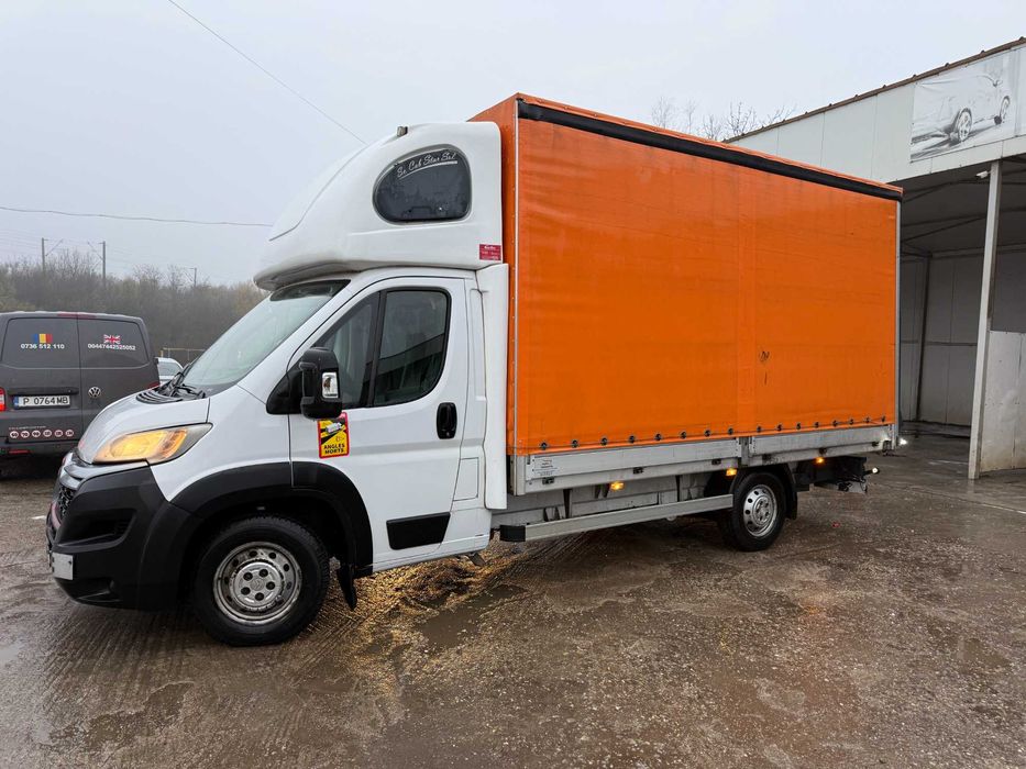 Citroen Jumper 2022 cu lift hidraulic si cuseta de dormit pe cabina