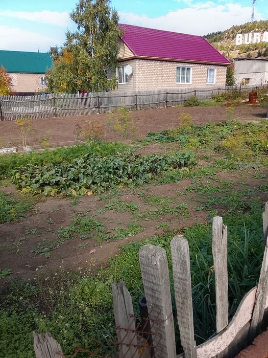 Продается дом с участком