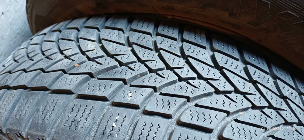 зимни гуми 195/65/15-4бр. с джанти 15x6JCHX45-4бр.