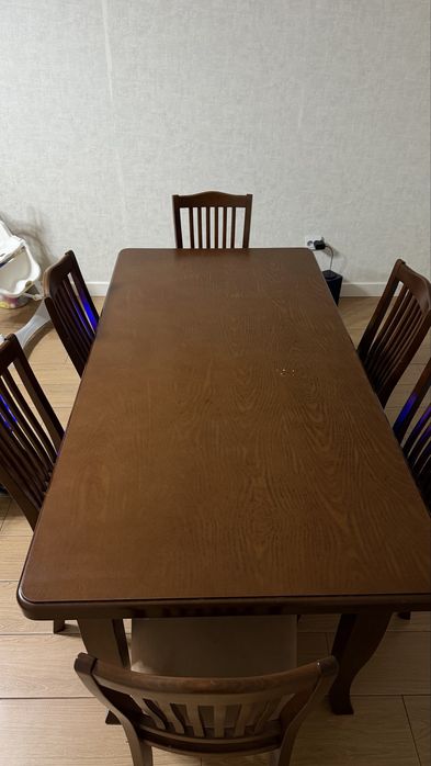 Обеденный стол + 6 стульев