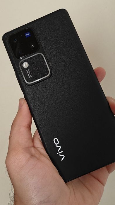 Продам VIVO V30 5G Black
