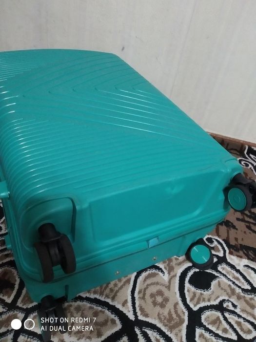 Чемодан большой полипропиленовый