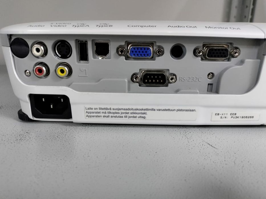 Проектор EPSON..