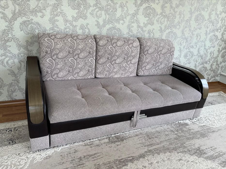 Диван раскладной в отл.сост