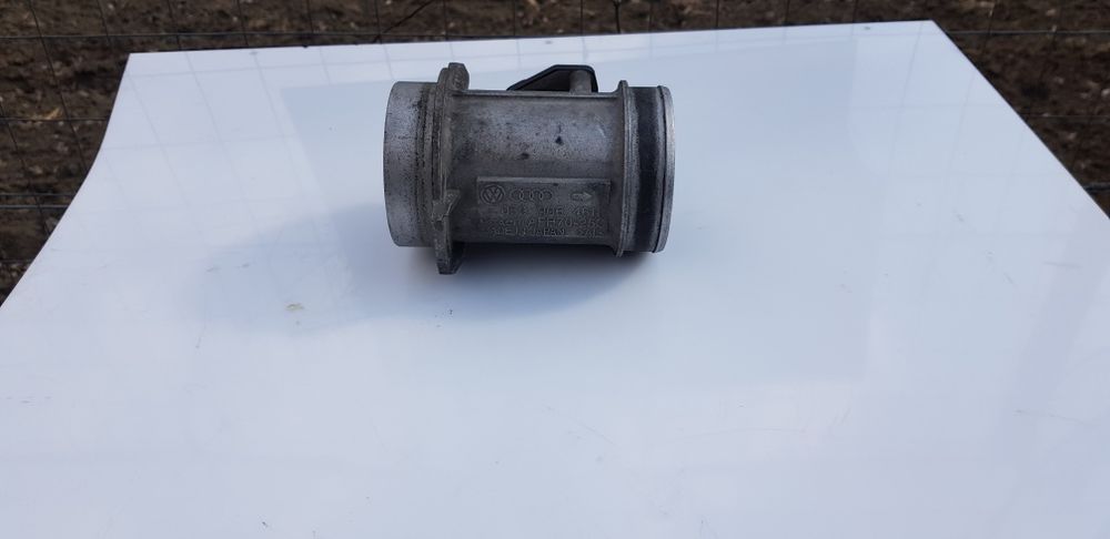Debitmetru Aer Vw Passat B5.5 Audi A6 C5 Audi a4 B6 2.5 TDI 0599064610