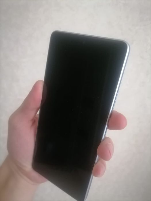Продам Poco f5 12+4/256GB
