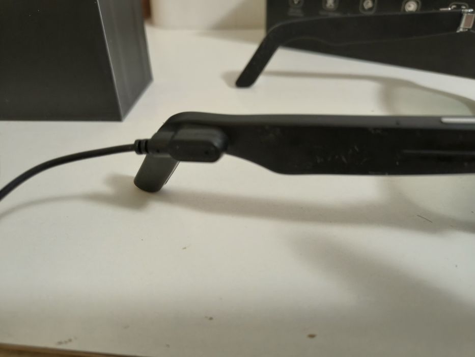 Ochelari Electrocromatici