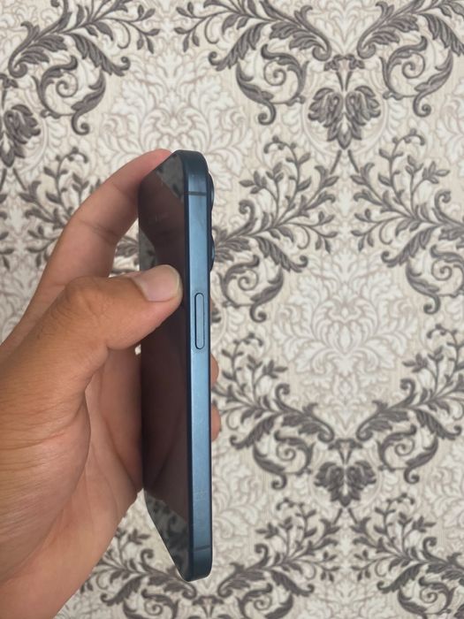 Продаю iPhone 15 Pro СРОЧНО