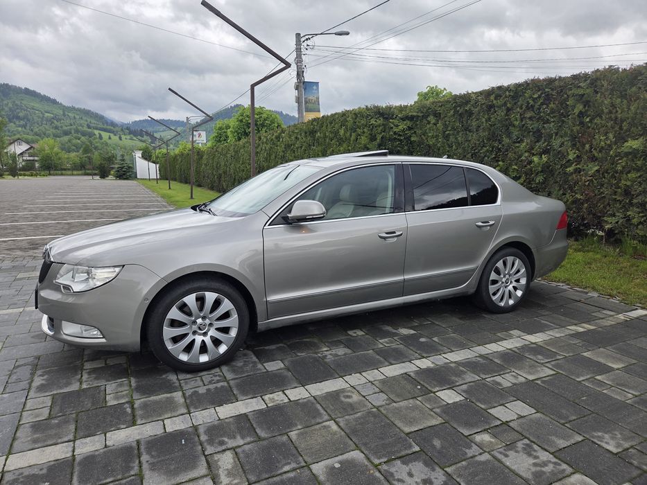 SKODA Superb 2011 — imagine 1
