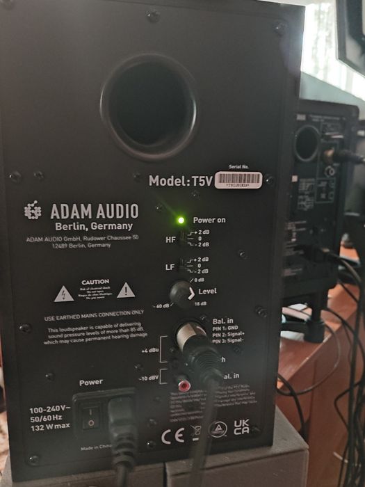 Студийни монитори Adam Audio T5V