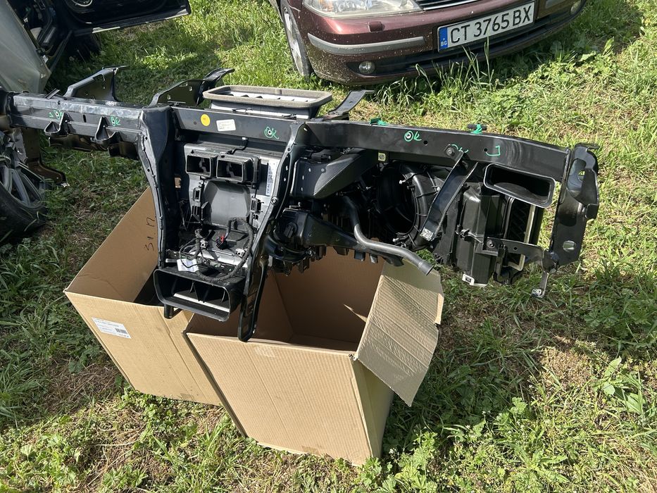 Парно Audi Q7 4m с носеща грда