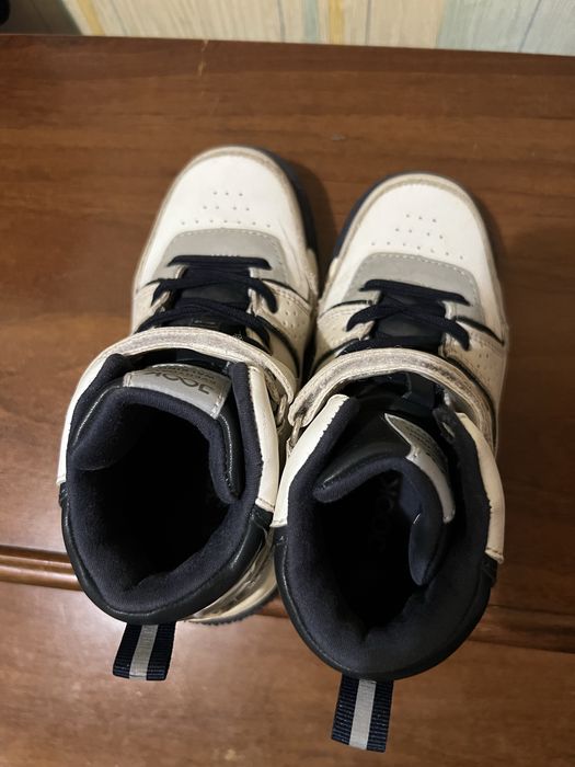 Продам обувь на мальчика