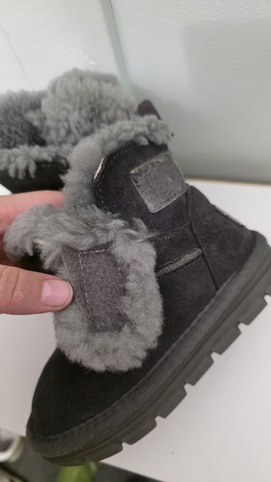 Продам натуральные угги.