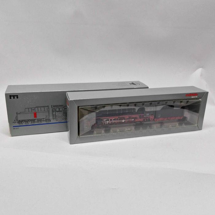 Liquid Money vinde - Macheta Locomotiva cu abur Marklin digital 37102