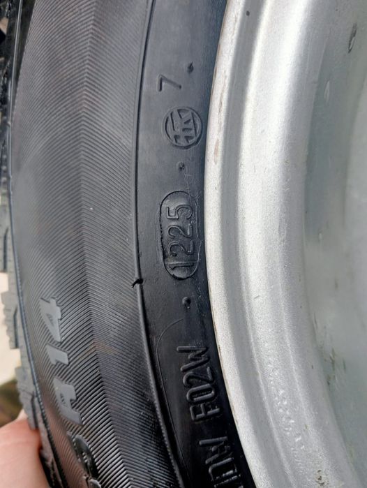 Продам зимнюю резину