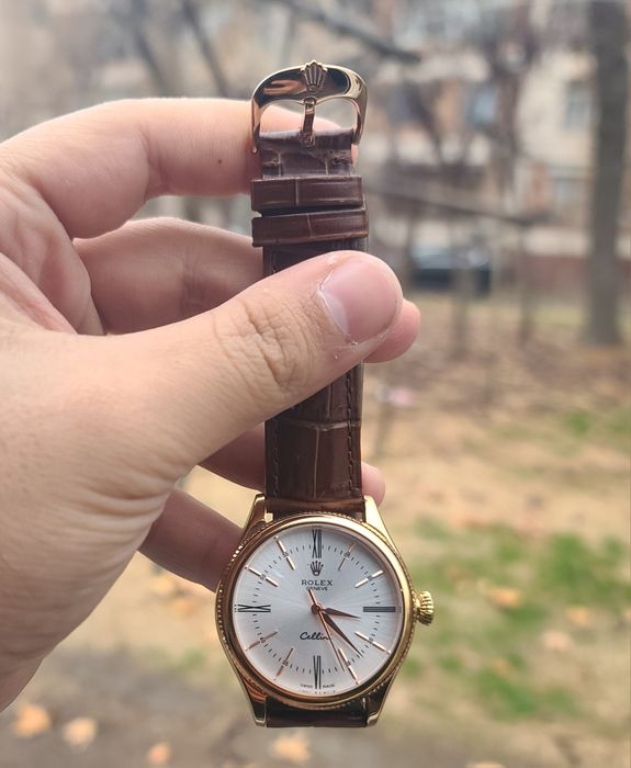 Часы Ролекс идеальном состояние продаётся