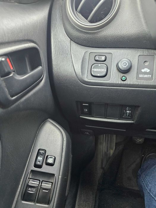TOYOTA RAV4 2004 — imagine 5