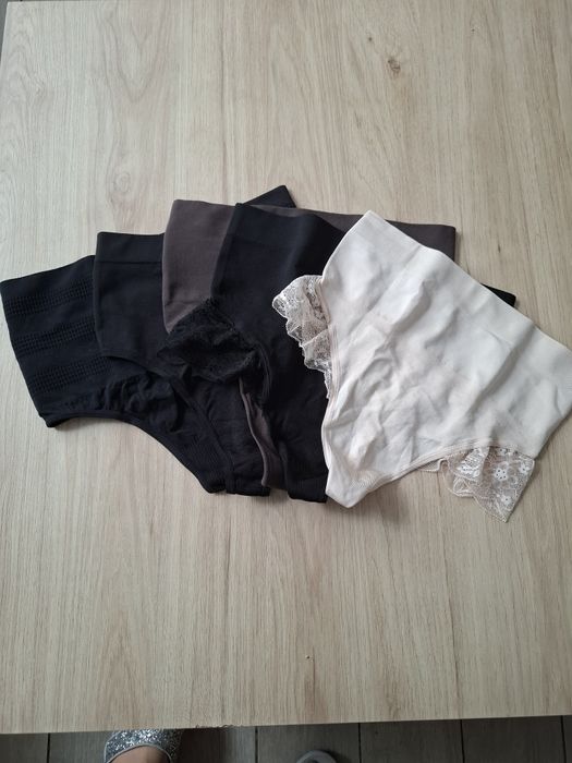 Маркови дамски сутиени и бодита големи номера, спортен сутиен, прашки