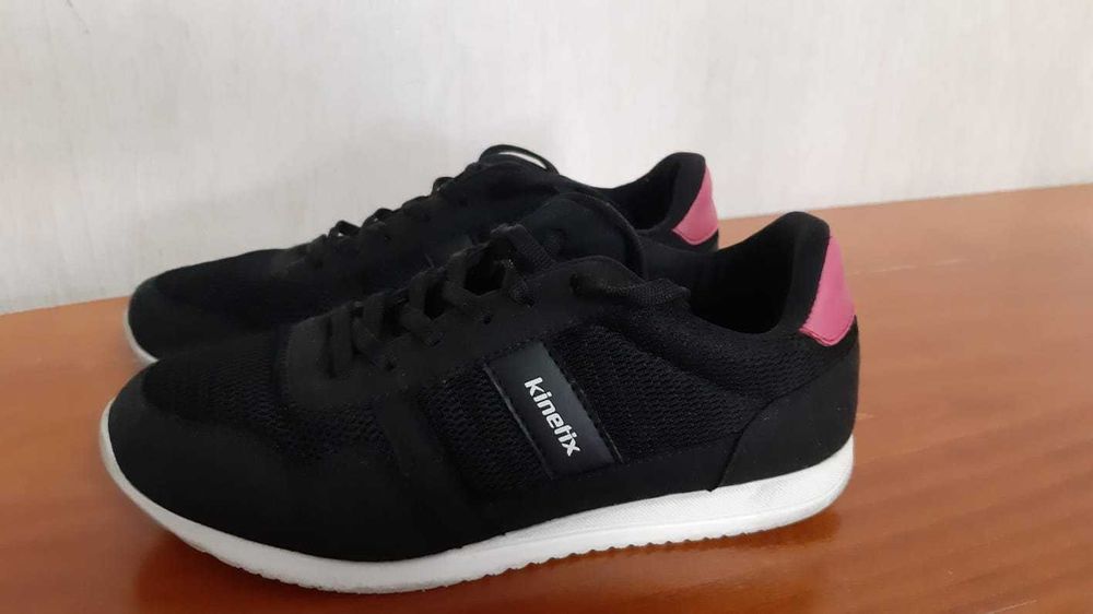 Кроссовки Kinetix Размер 37