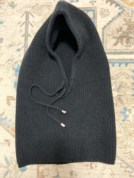 Продается шапка женский капор , новый