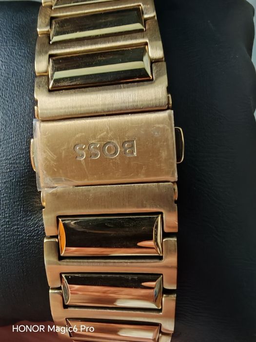 BOSS оригинален нов часовник.Промоция