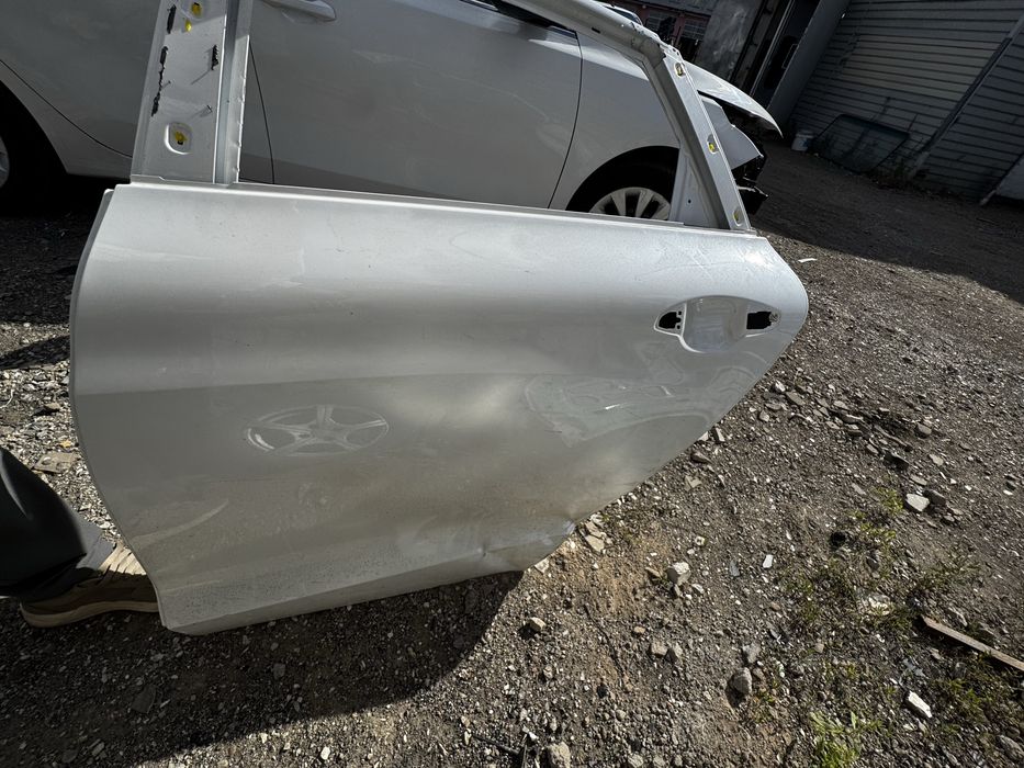 Продам дверь задняя kia k5
